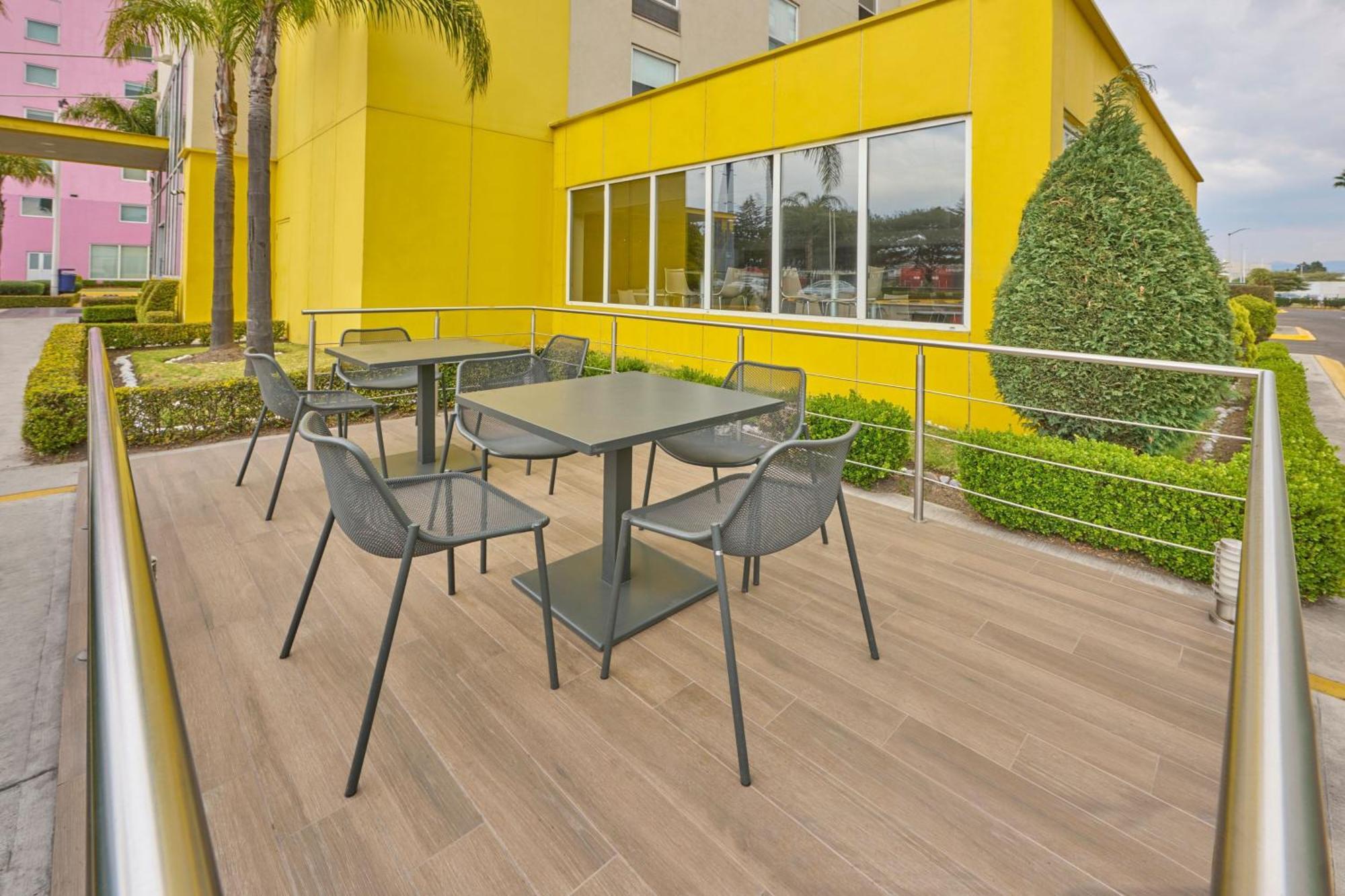 City Express By Marriott Toluca Exterior photo