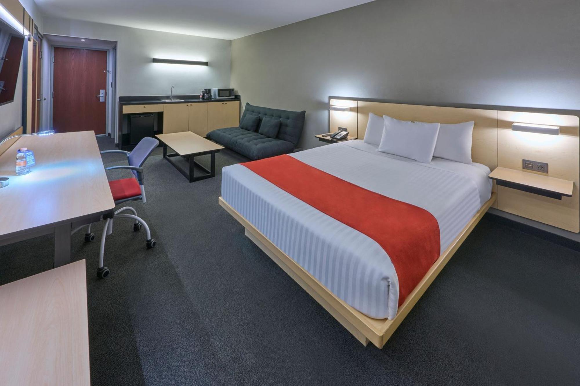 City Express By Marriott Toluca Exterior photo