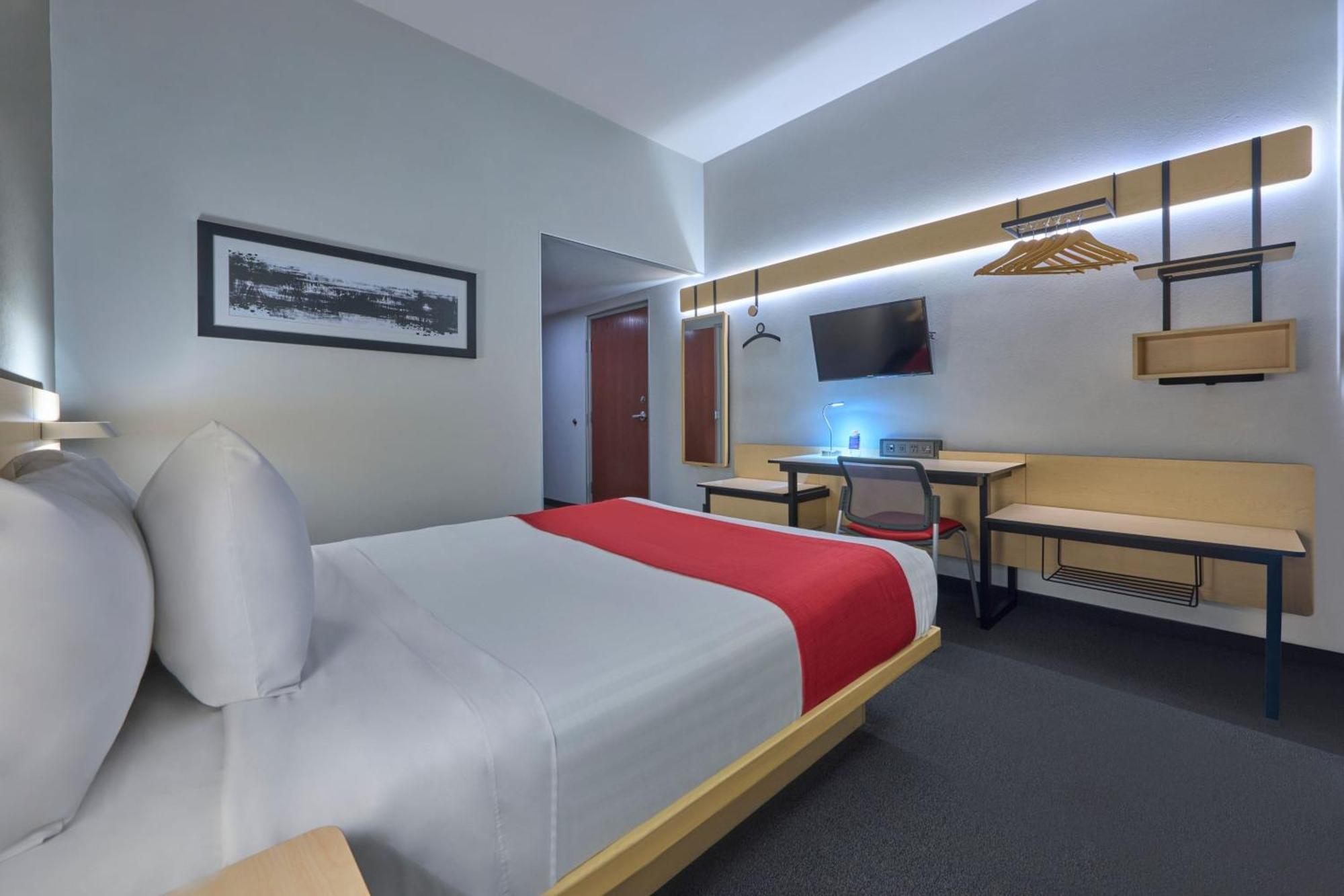 City Express By Marriott Toluca Exterior photo