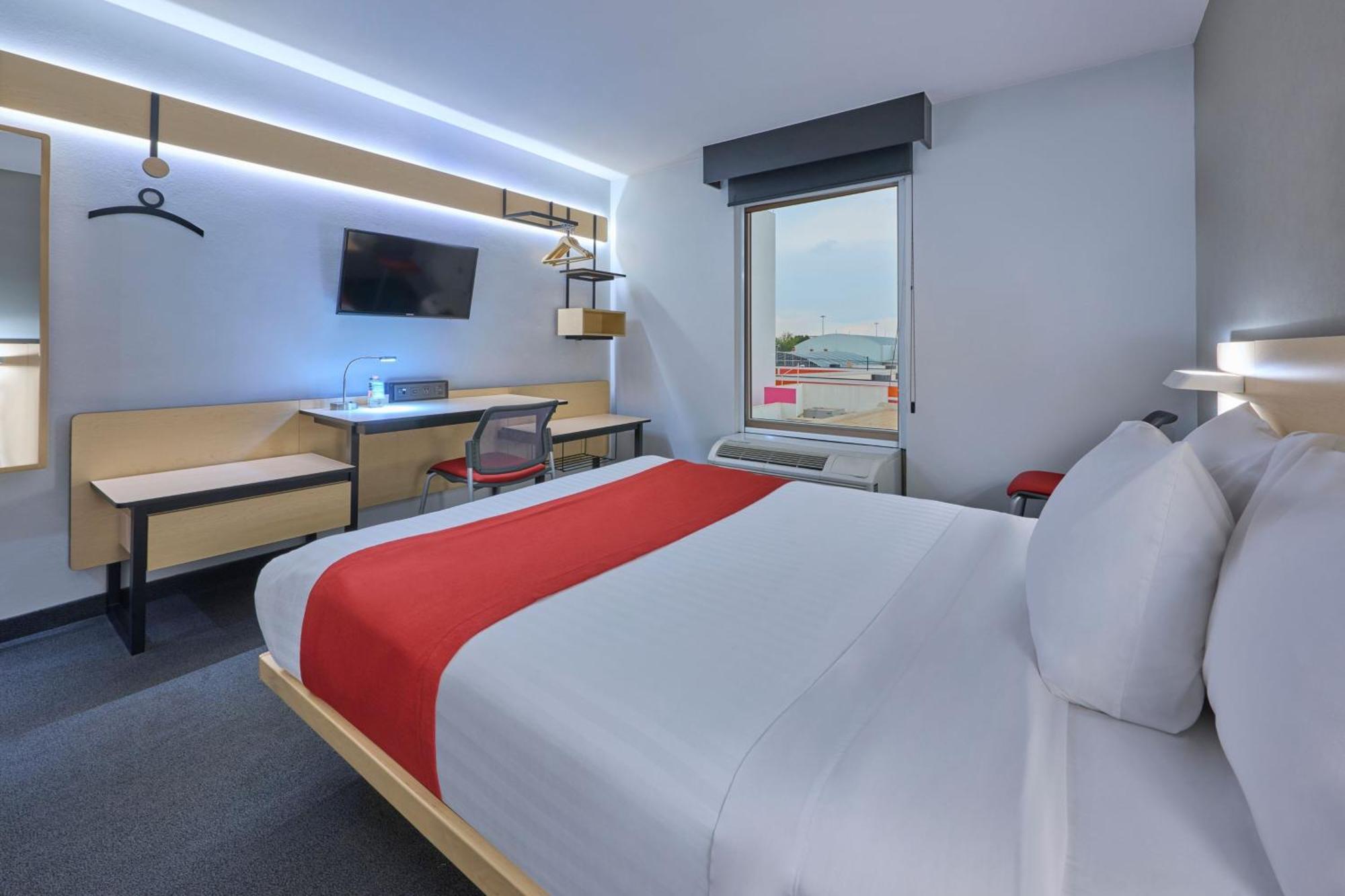 City Express By Marriott Toluca Exterior photo