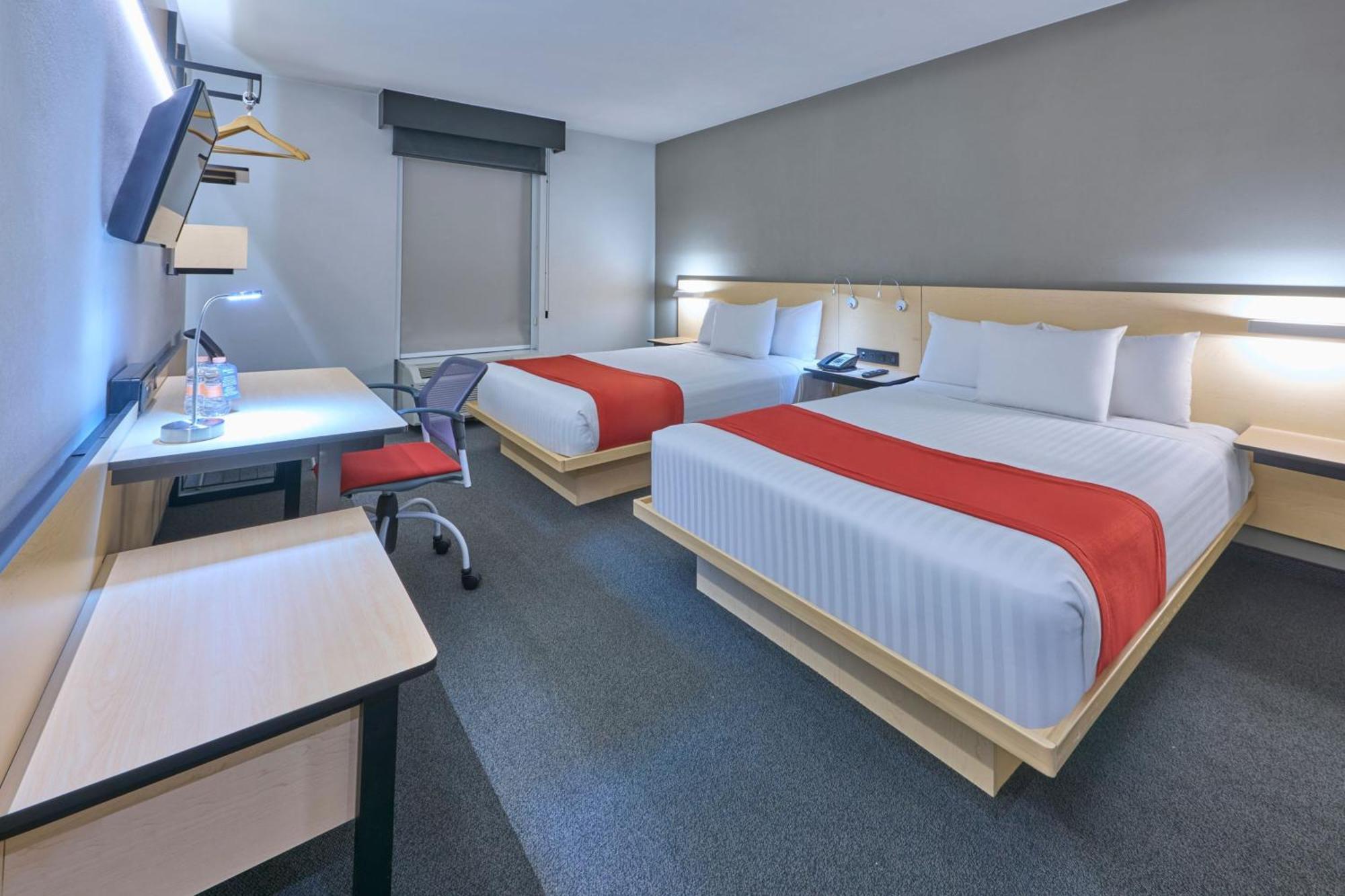City Express By Marriott Toluca Exterior photo