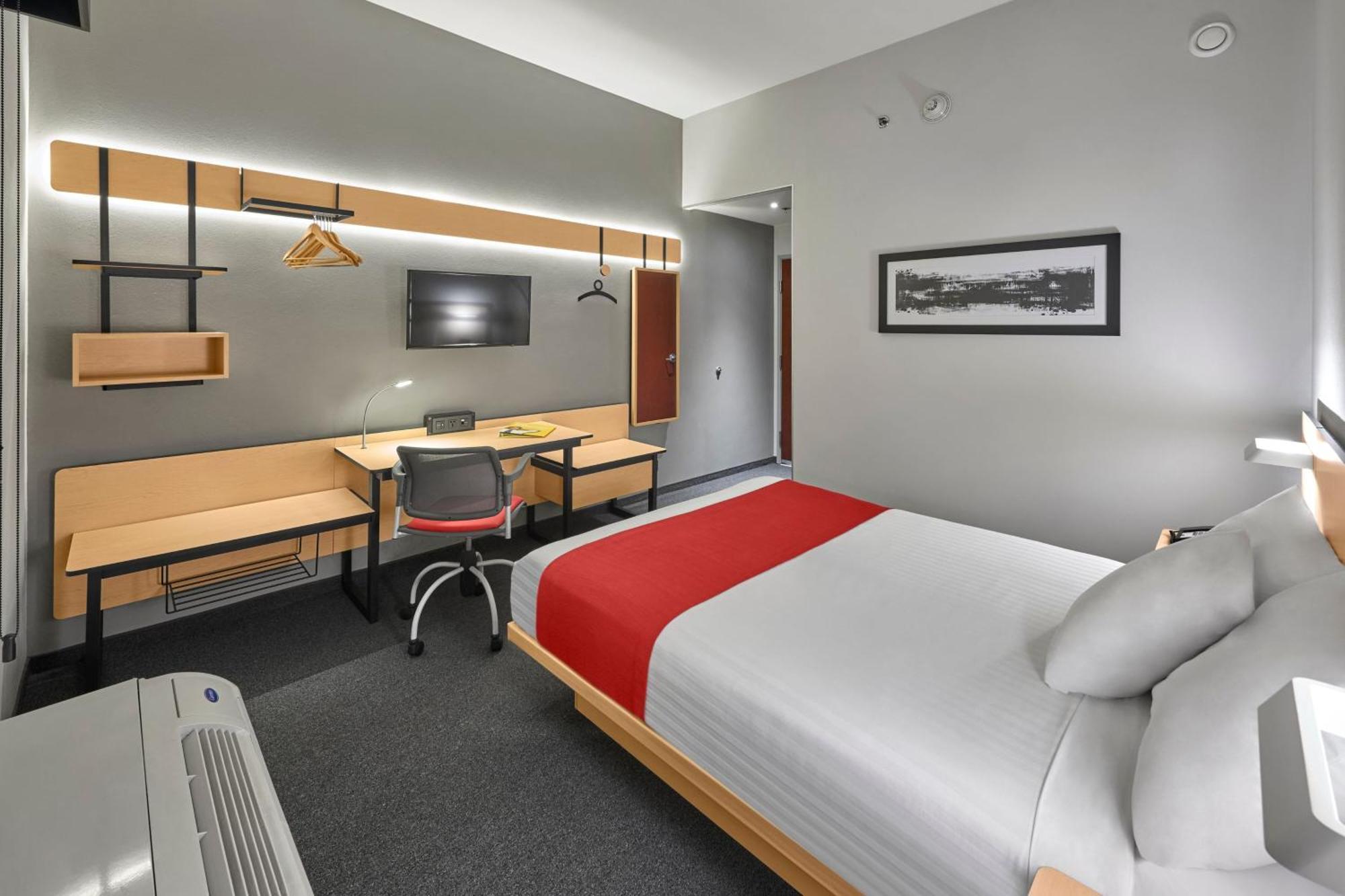 City Express By Marriott Toluca Exterior photo