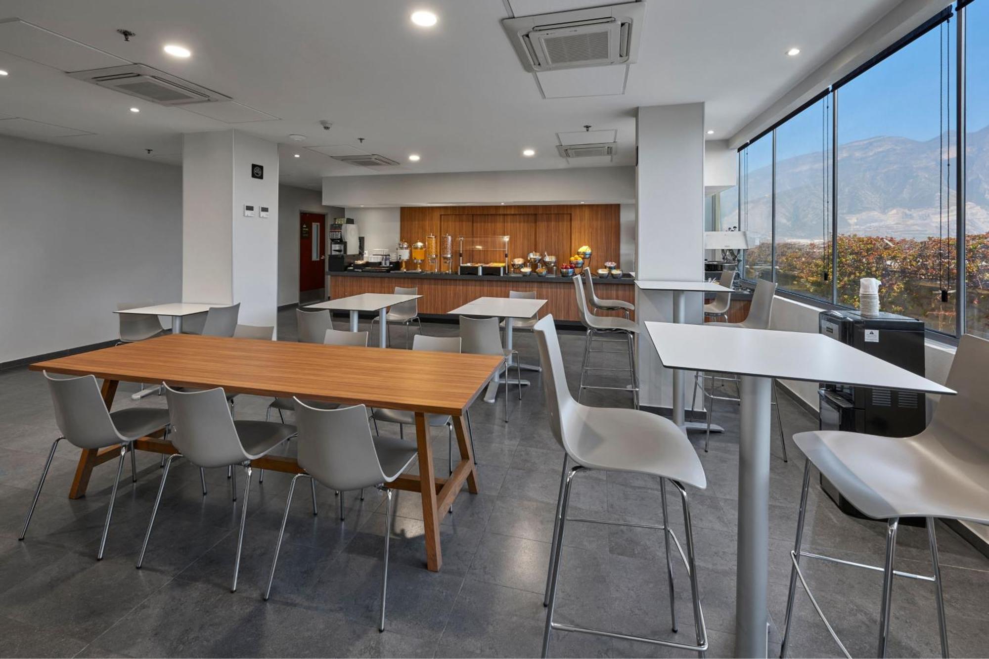 City Express By Marriott Toluca Exterior photo
