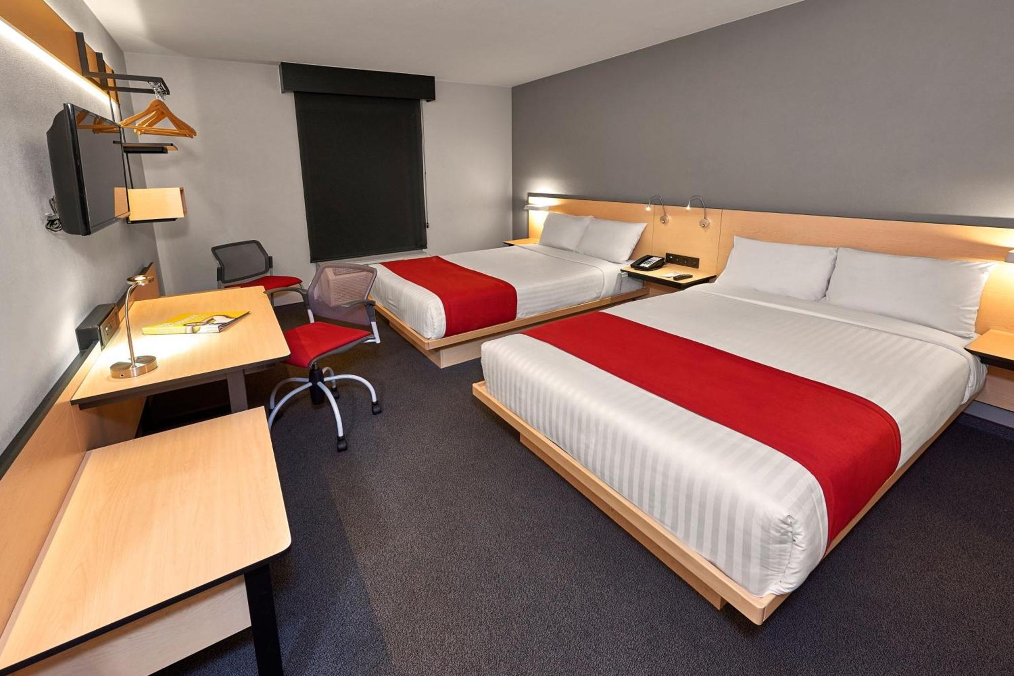 City Express By Marriott Toluca Exterior photo