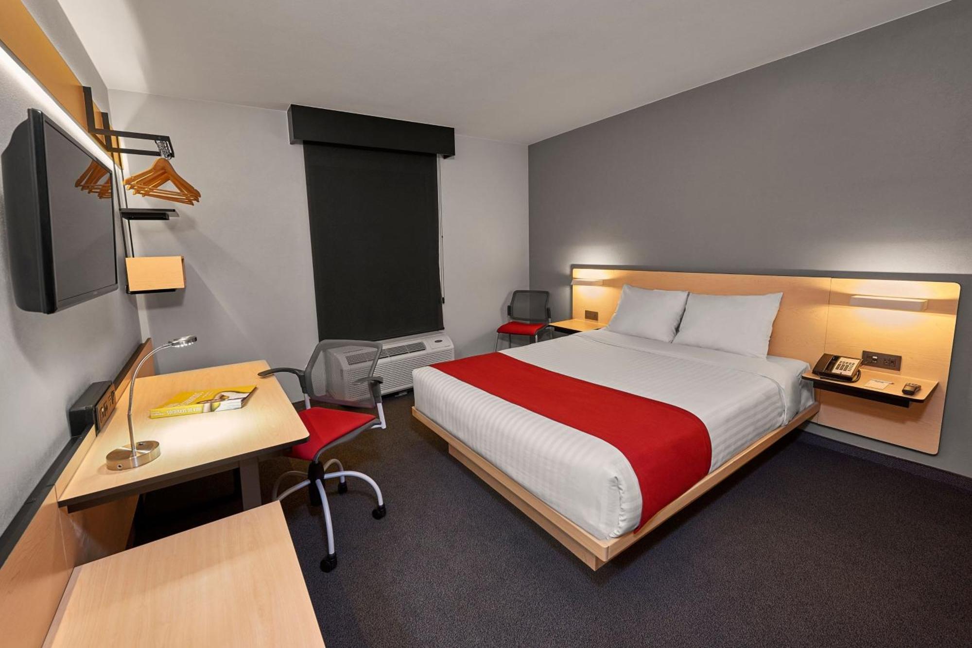 City Express By Marriott Toluca Exterior photo