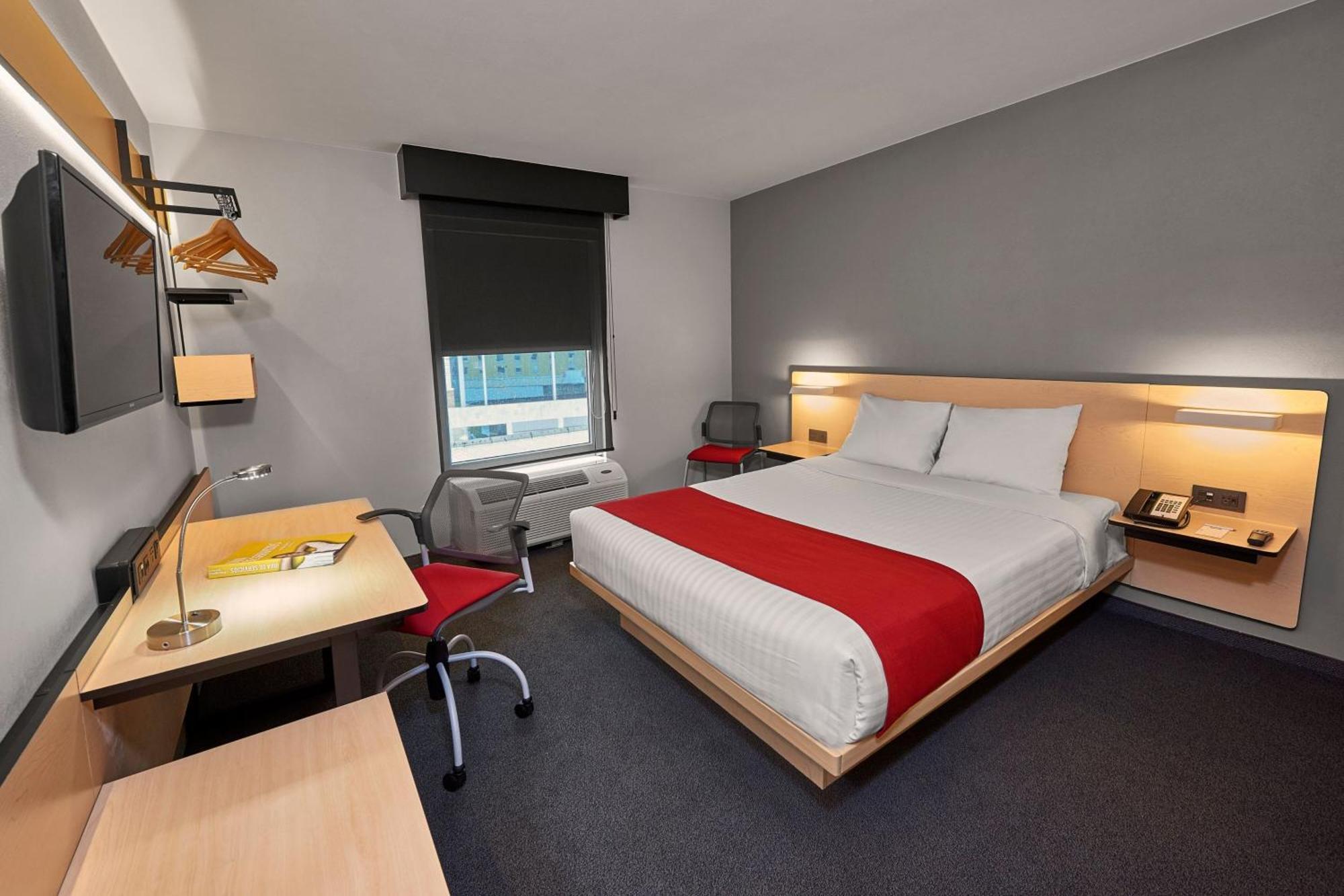 City Express By Marriott Toluca Exterior photo